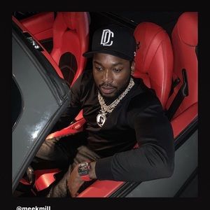 Meet your Posher, Deontae